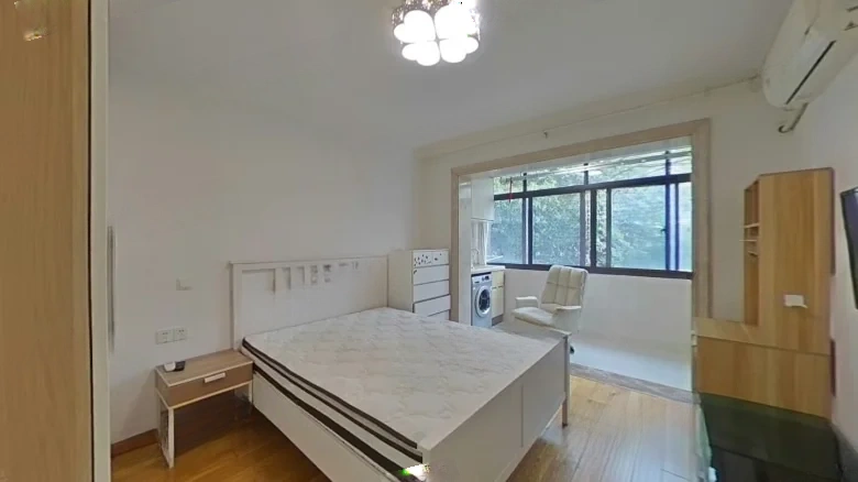 Xu Hong Apartment - View 2