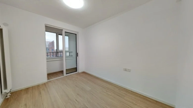 Guang'an Rongyue Home Yan园 in this case seems to be part of the address or location description rather than a compound word. A more appropriate translation focusing on the main terms would be - View 2