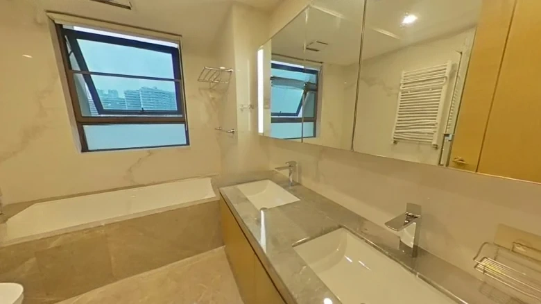 Zhonghai Luhu Mansion - View 9