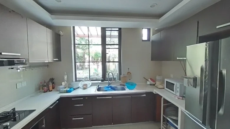 Rising Light Banyan Bay - View 10