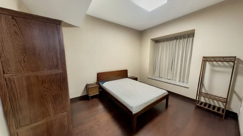 Elegant Ode of Zephyr - View 4