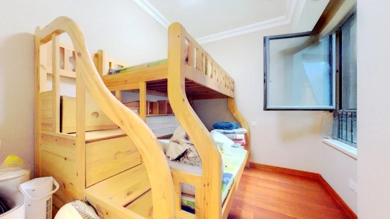 Renesha Double Lakes Bay - View 2