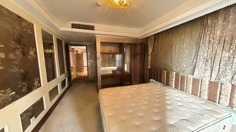 Golden Roof - View 4