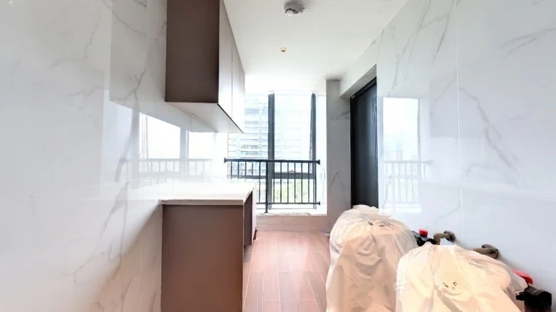 Mountain Bay 8 - View 12