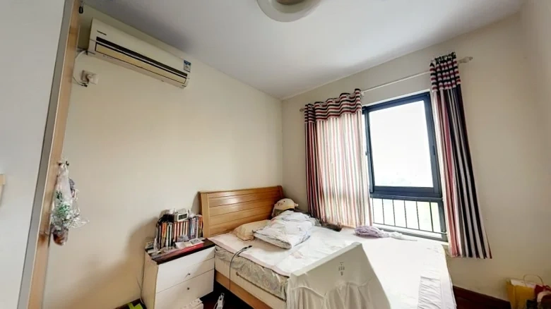 Renehu Crystal Garden (G53 Apartments) - View 4