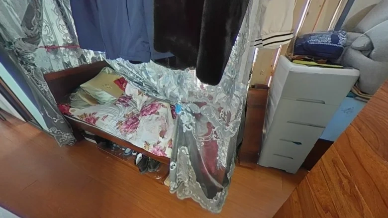 Double Crown Nanmen Commercial Plaza - View 2