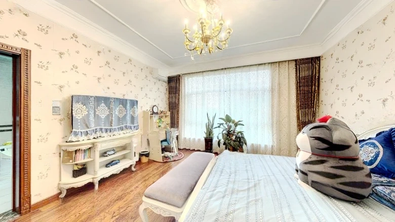 Poly Linden Language District B - View 5