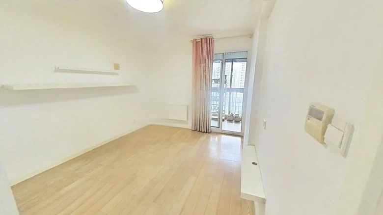 Heavenly Waterfront Garden Western Courtyard - View 3