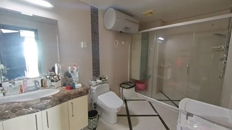 Yi Zhong Gaoshan - View 8