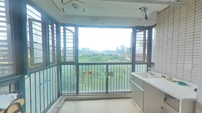 Silver City West Bank International District III - View 13