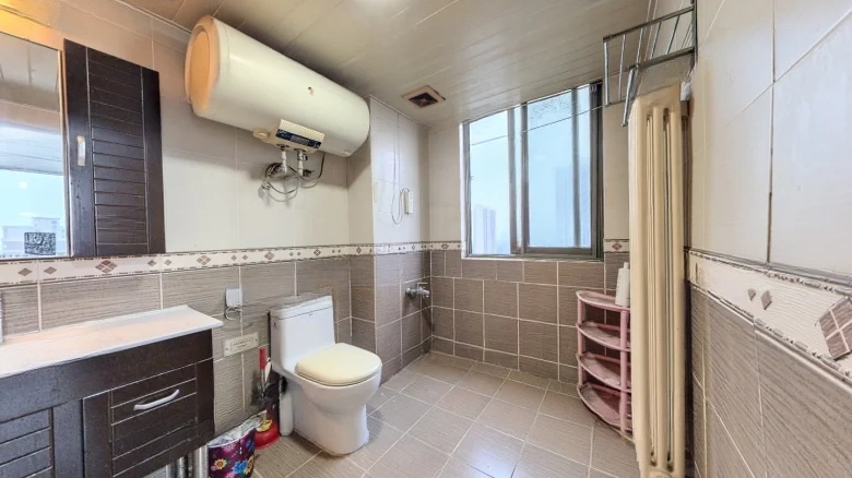 East One Time Zone - View 10