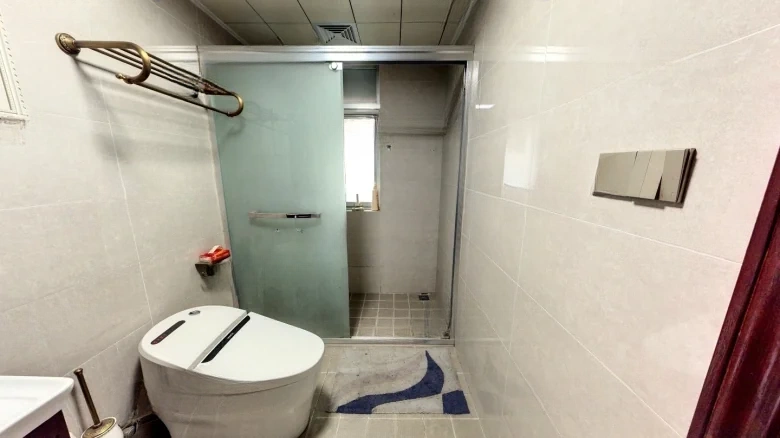 Purple Gold East Domain - View 12