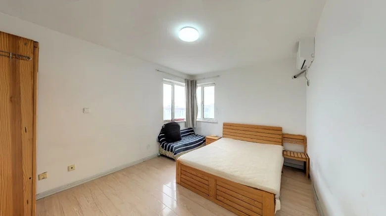 Central International - View 2