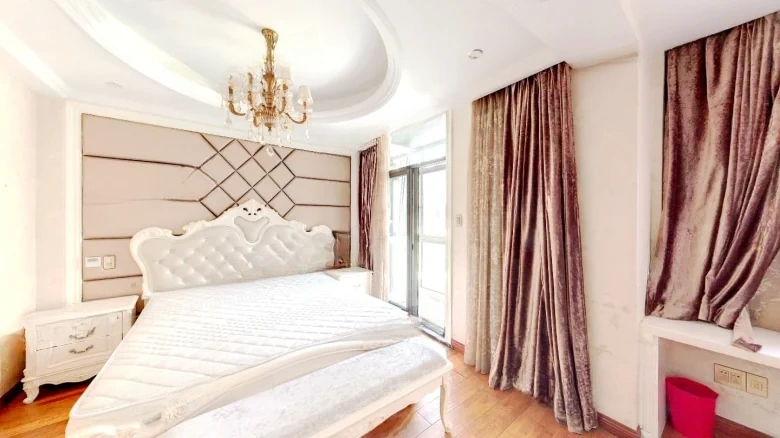 Field Dragon Mountain - View 2