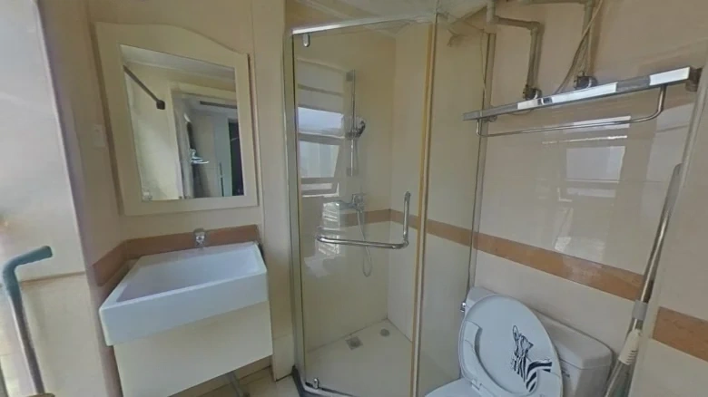 One Grand Mansion - View 5