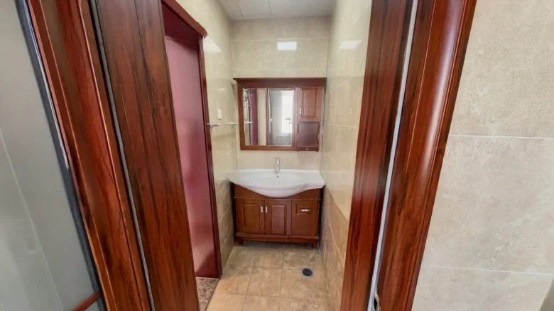 Mountain Water Flower Mansion - View 12