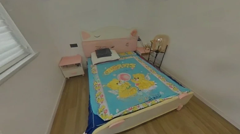 Blue Mountain Beauty Tree - View 4