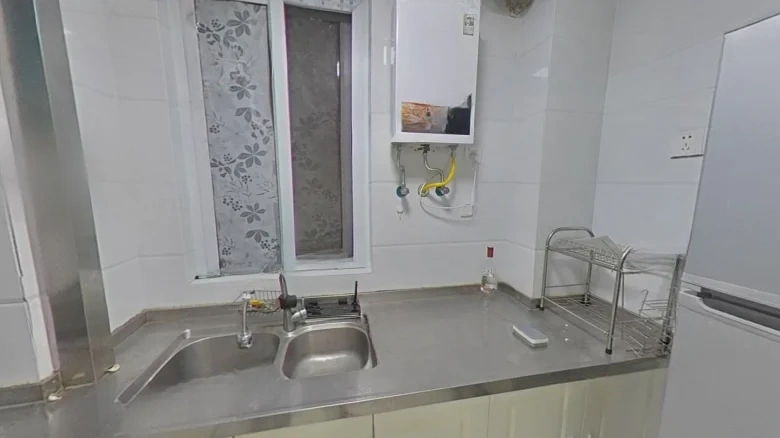 Refined Gold Garden North District - View 4