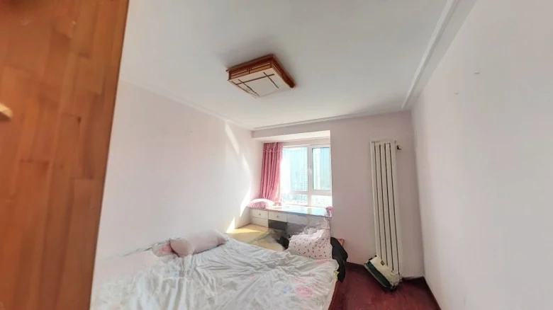 Urban Elegance - View 3