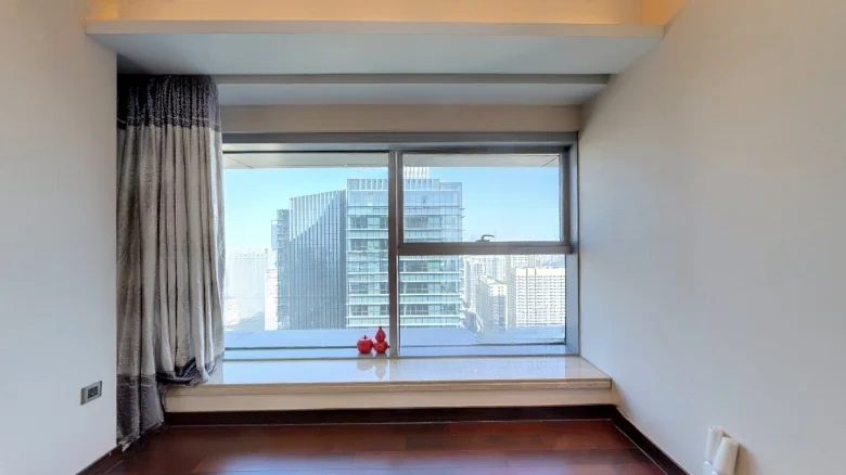 New World Famous Convergence - View 2