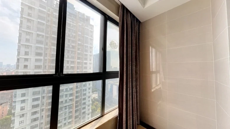 Round Fusion Plaza Residences - View 11