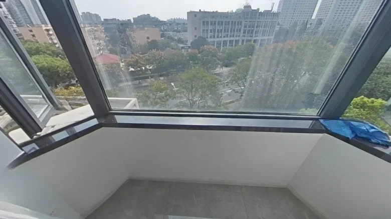 Linyi Tower - View 8