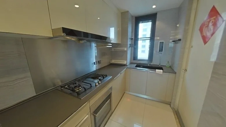 Clock South Street No 118 - View 8