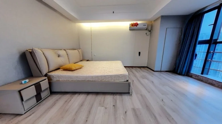 Han Valley Golden Valley - View 2