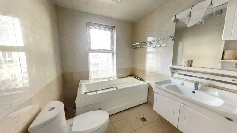 Poly International Plaza - View 8