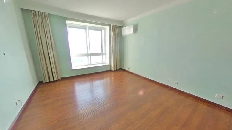 Linglong Bay Garden Phase I - View 2