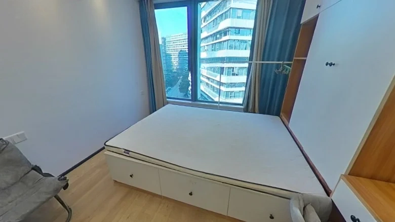 Cloud Joy Bay - View 2