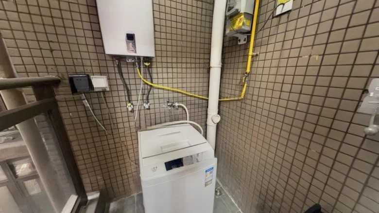 Purple Sandalwood - View 10