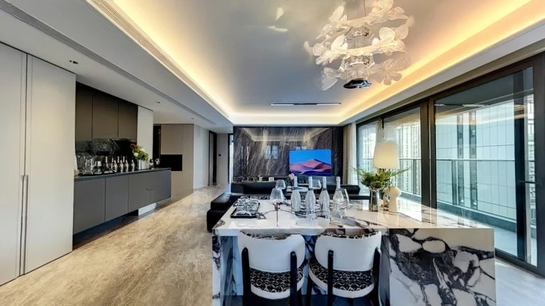 River Panorama Mansion - View 7