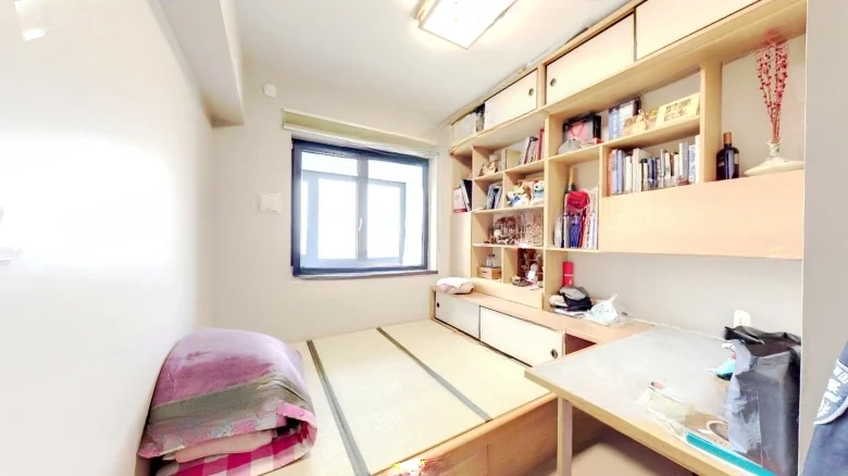 Water Accumulation Abundant Fragrance Moon Listening Pavilion - View 2