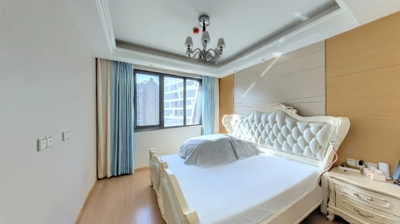 New Land Centre - View 4