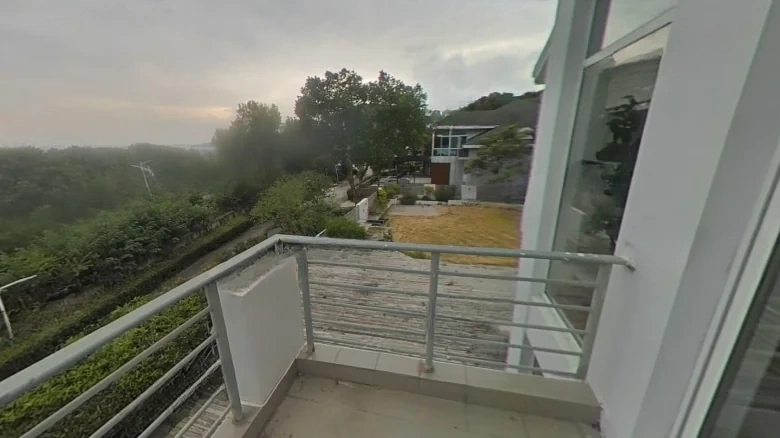 Beryl Valley - View 15