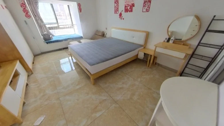 Horsewood Apartment - View 2