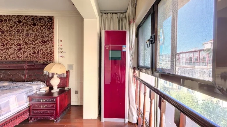 Cognac Town - View 31