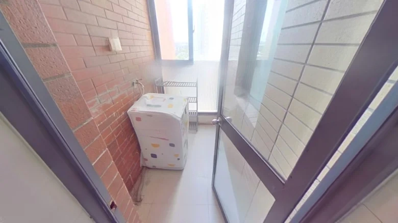 Hesheng Jiangwan International Apartments - View 8