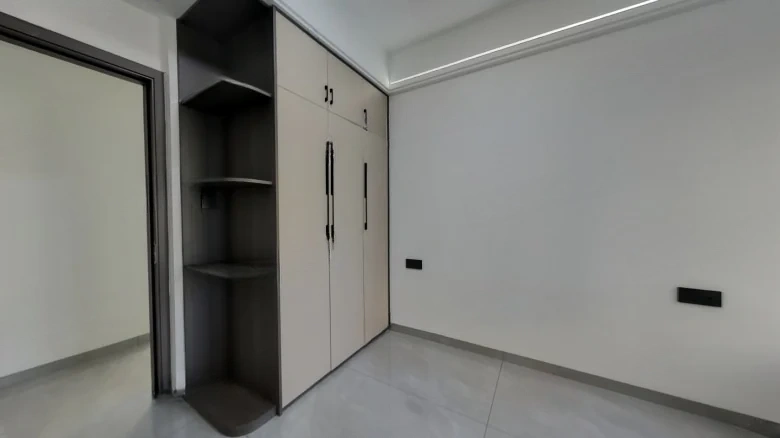 Xia Zhong Xi Yue - View 4