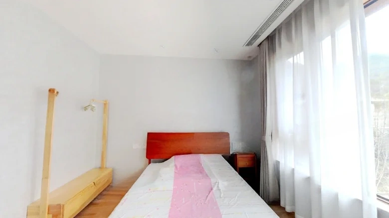 Elegant Retreat South Mountain - View 3