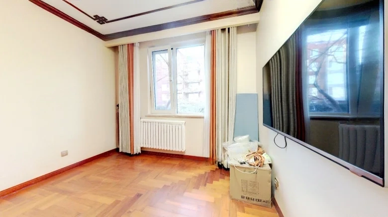 Ocean Retreat Verdant Courtyard - View 6