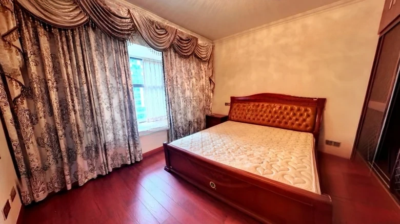 Ox Valley Plaza - View 3