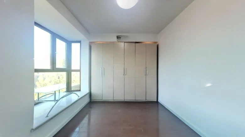 Golf Green Court CLASS - View 4