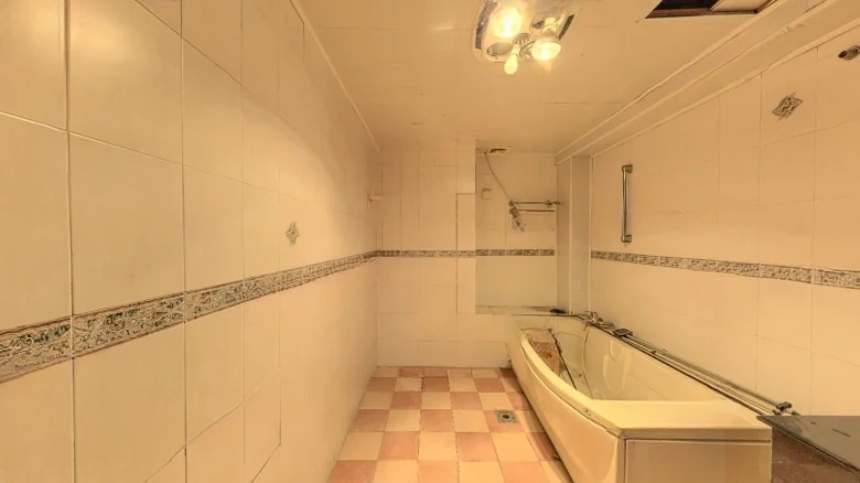 Yellow Tower Office Building - View 10