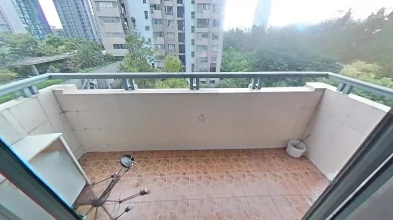 Leeds City Apartments - View 8