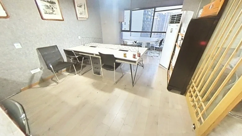 Desqune City Plaza - View 4