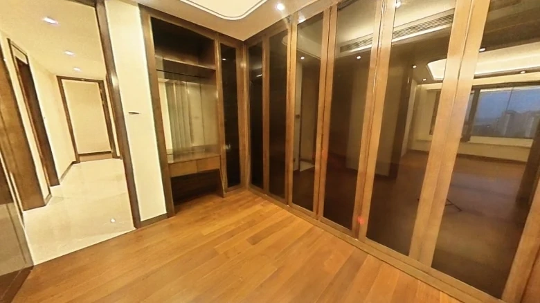 Platinum Delight Rhinoceros Lake - View 13