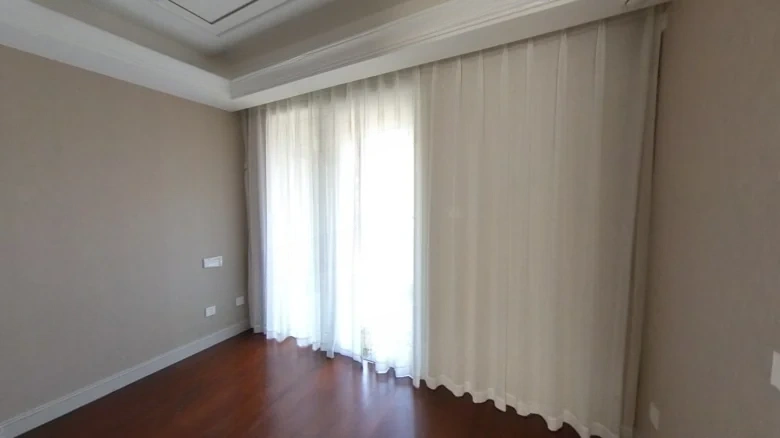 Heavenly Jade Imperial Garden - View 2