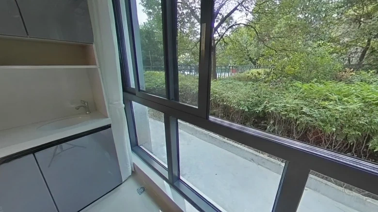 White Cloud Golf Garden Lotus Moonlight Bay - View 9